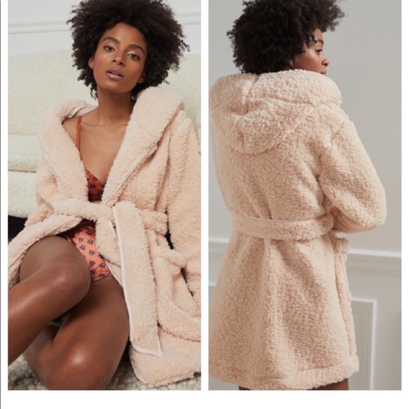 Anthropologie Other - Anthropologie Sherpa Chenille Robe L